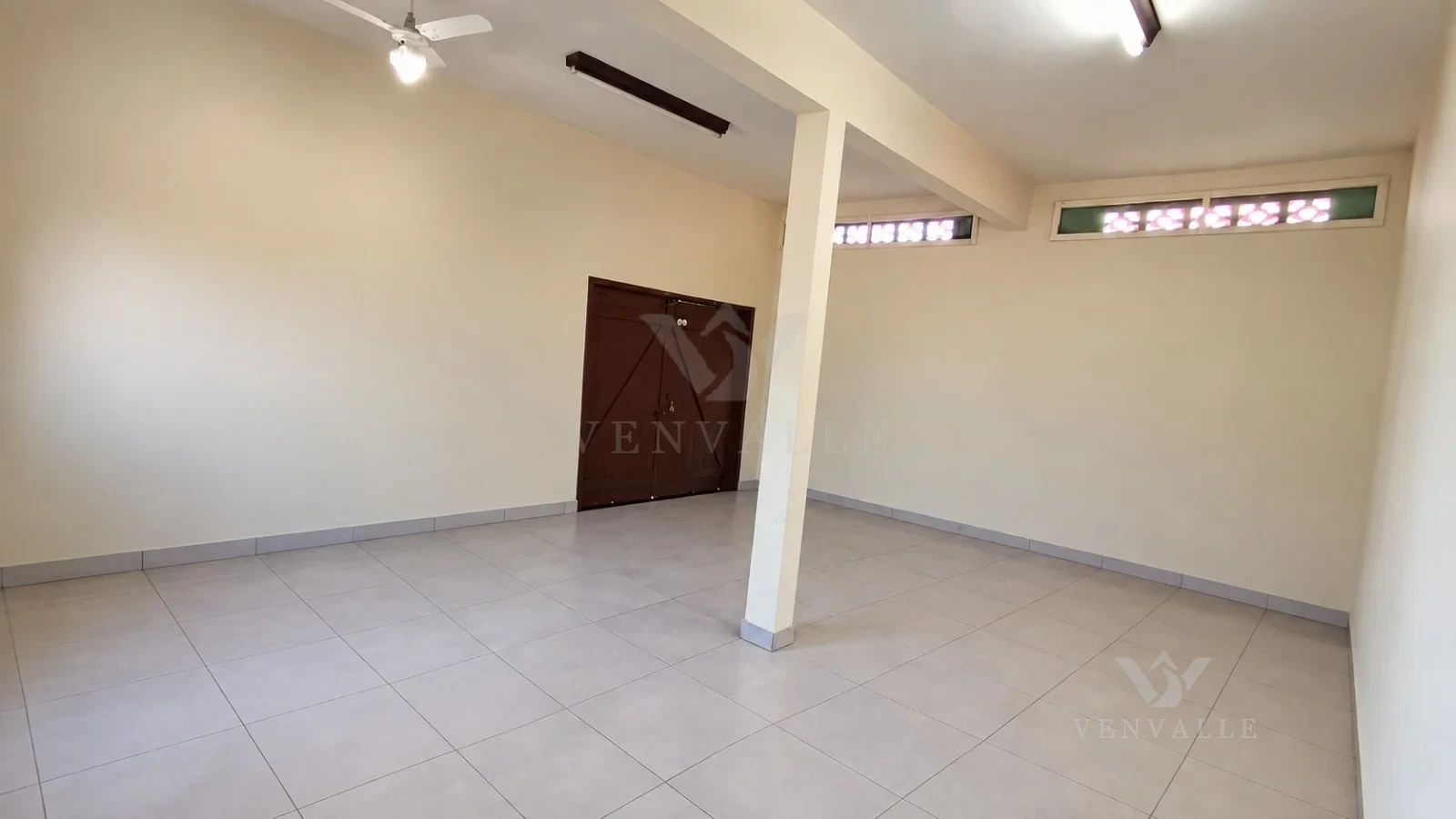 Imóvel Com Salão Comercial e Edícula no Massaguaçu